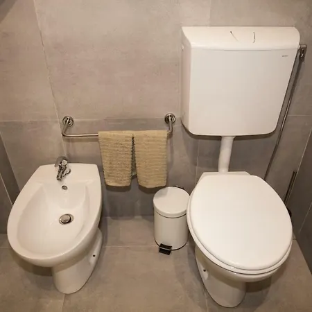 Aus Holiday 펜션 *